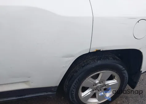 2013 Jeep Compass Sport z USA, uszkodzony, nr VIN 1C4NJCBA0DD208159